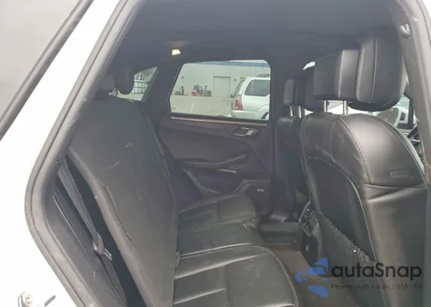 2018 Porsche Macan Gts z USA, uszkodzony, nr VIN WP1AG2A5XJLB63467